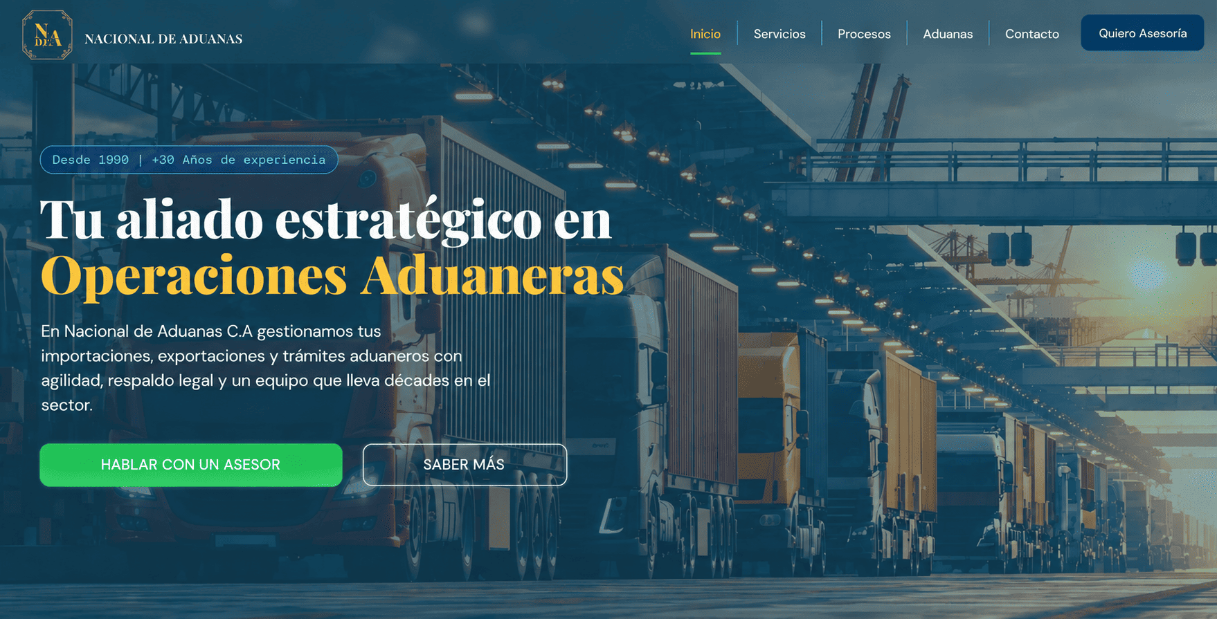 Cabecera del sitio web de Nacional de Aduanas con camiones de carga y presentación de operaciones aduaneras.